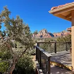 Awe Inspiring Red Rock Views With Hot Tub!