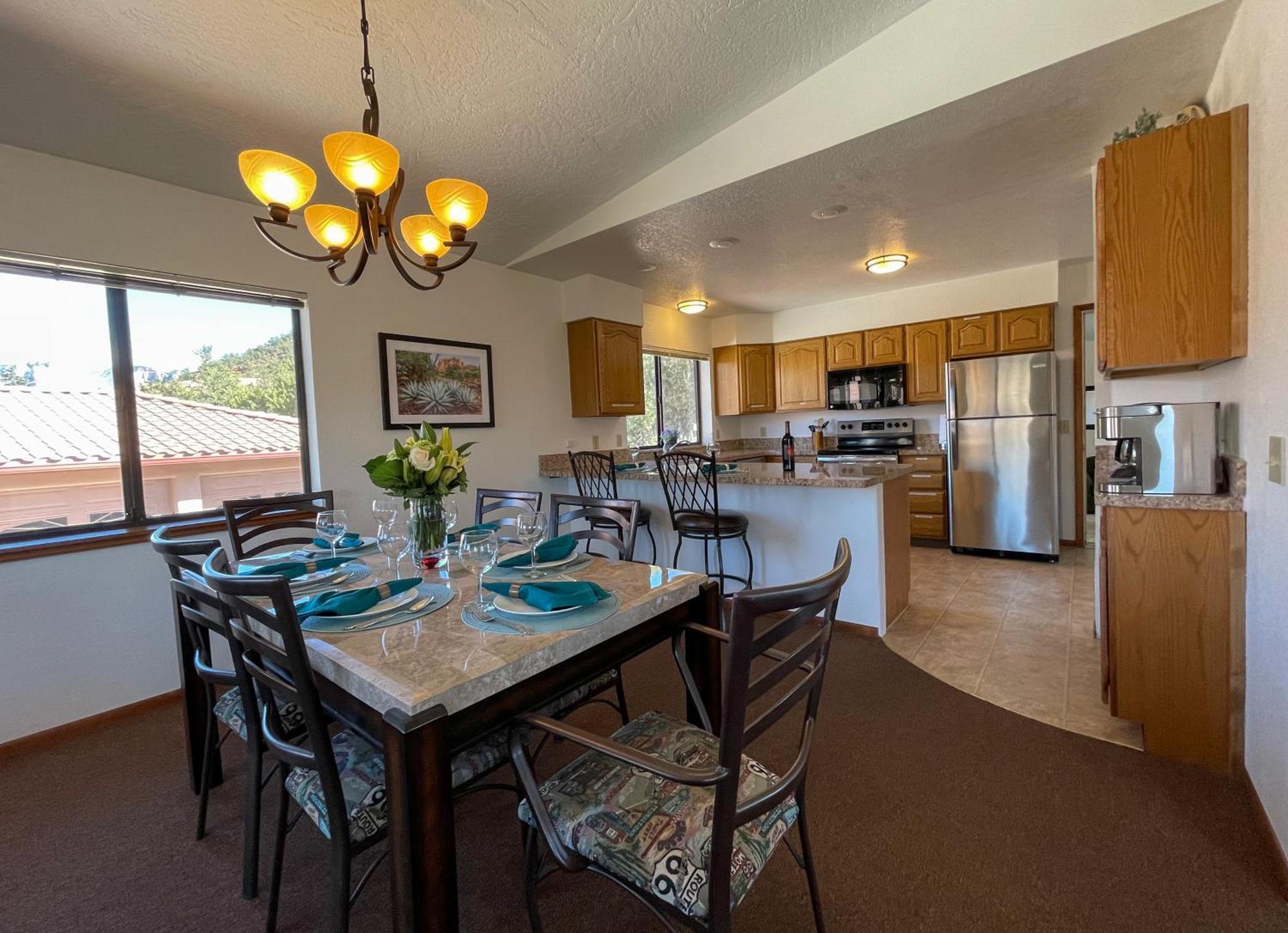 Awe Inspiring Red Rock Views With Hot Tub! Sedona